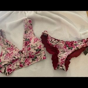 Super cute Mossimo bikini never worn